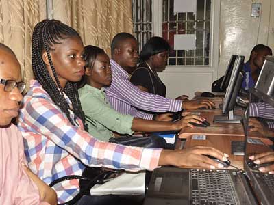 短信免费轰炸网页